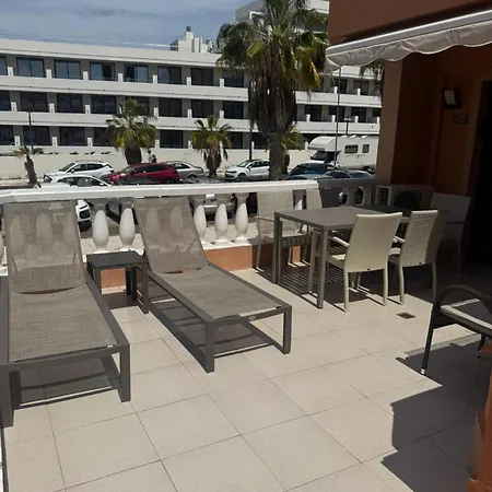 Americas 1-bed Sleeps 5 Pool Parking * Playa de las Americas (Tenerife)